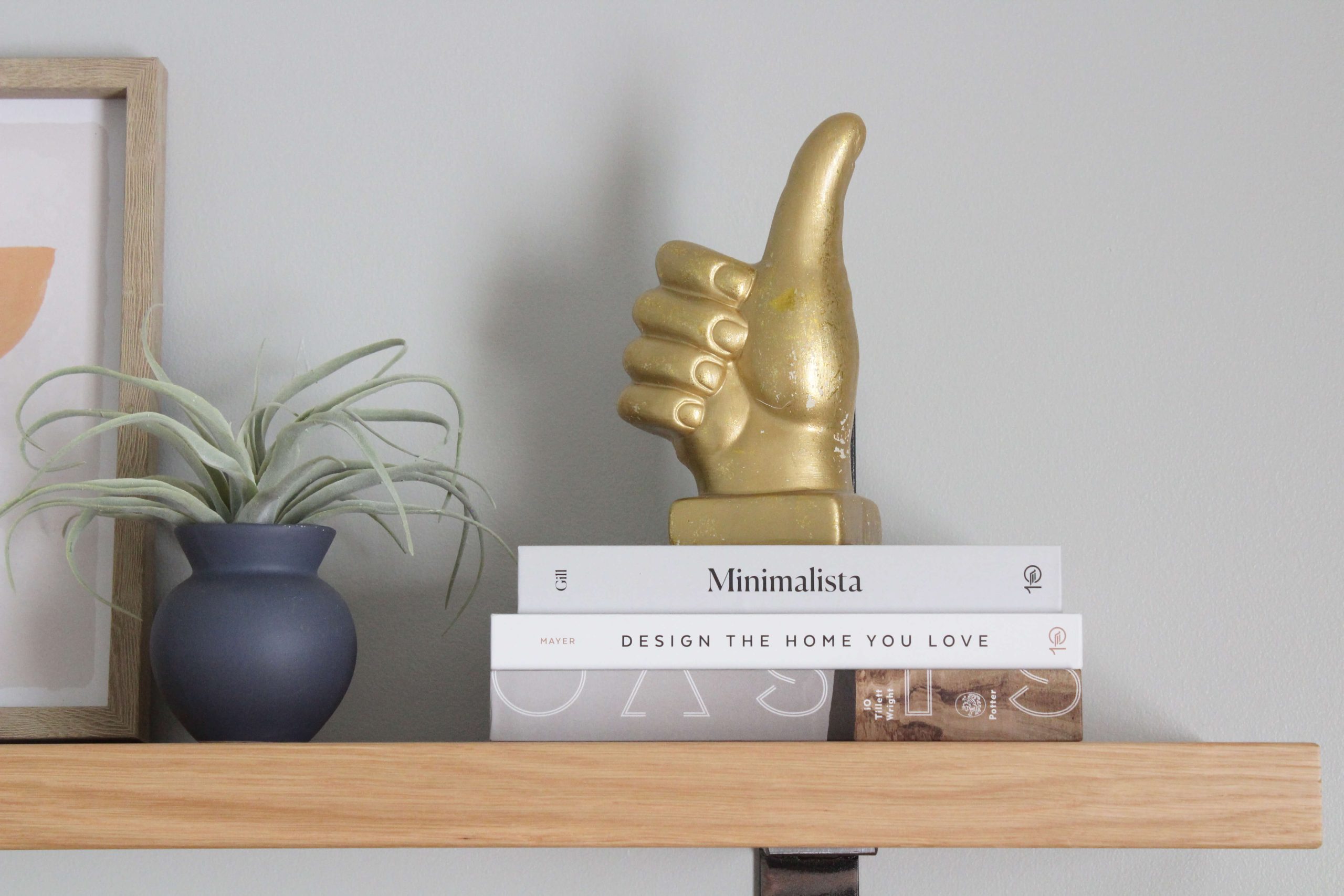 Oak-Clear-Coat-Floating-Bookshelf-5