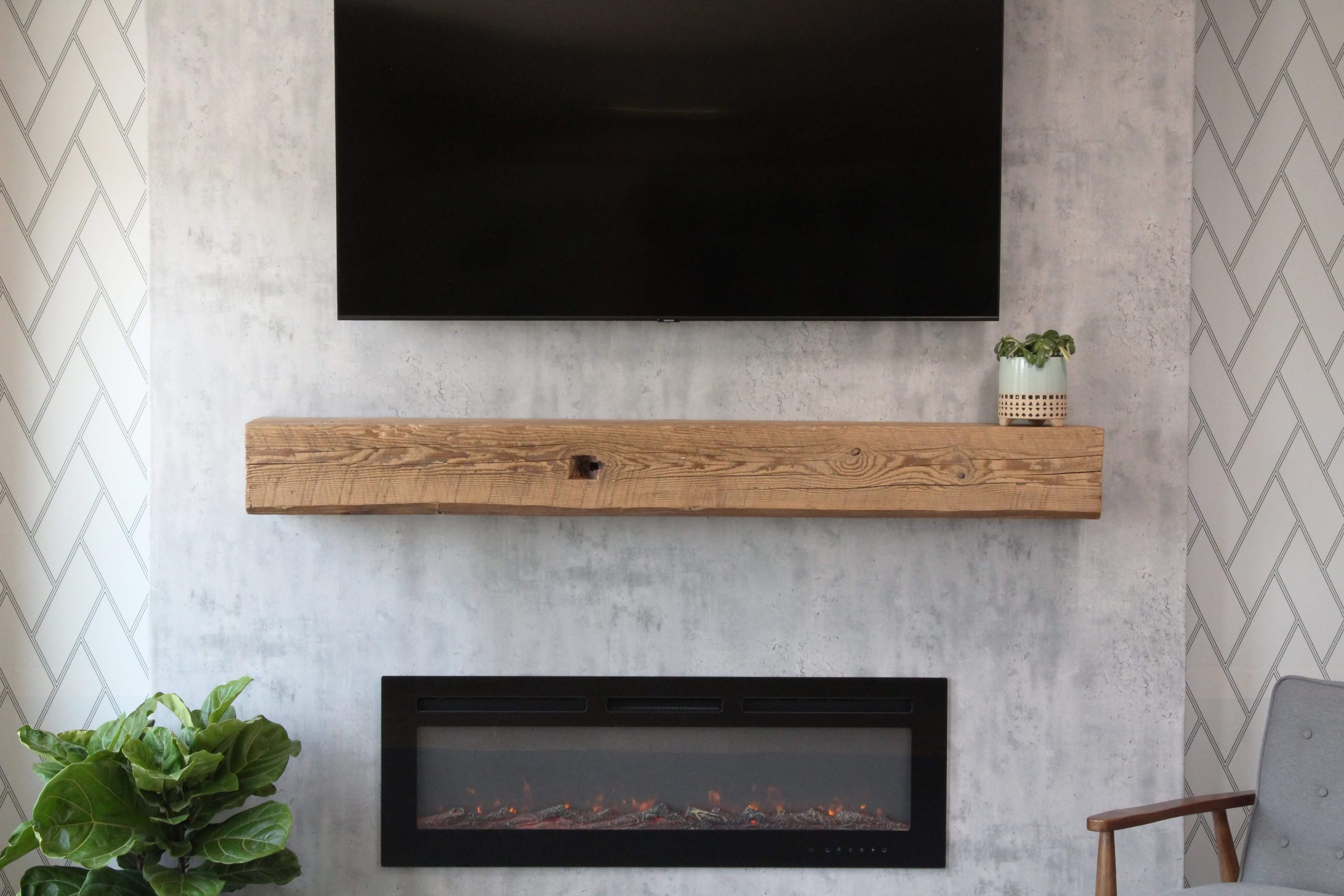 Reclaimed-Hemlock-Beam-Mantel-1