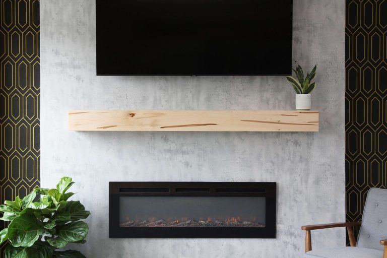 Box Mantel